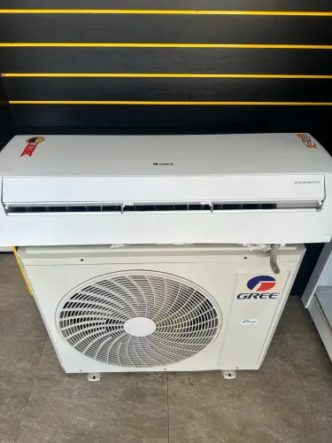 AR-CONDICIONADO SPLIT 30.000BTUS-INVERTER-220W