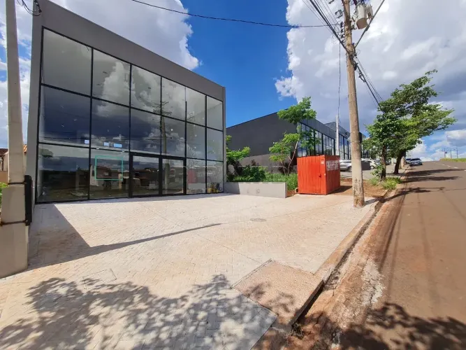 Salão comercial com 300,00 m², Bairro Jardim Botânico em Ribeirão Preto SP