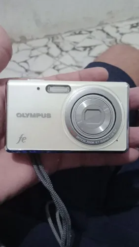 Olympus FE funcionando perfeitamente 