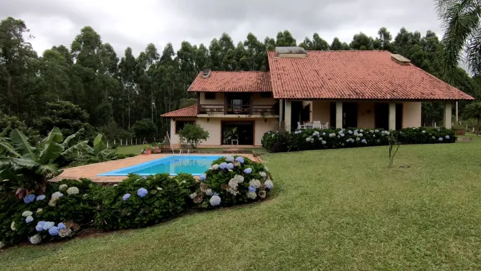 Fazenda/Sítio/Chácara para venda possui 43 hectares e casa com 6 quartos em Arroio dos Rat