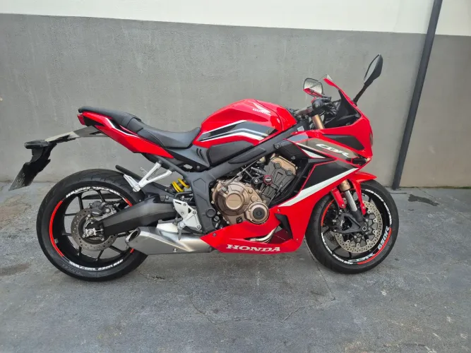 CBR 650R 2022 12000km