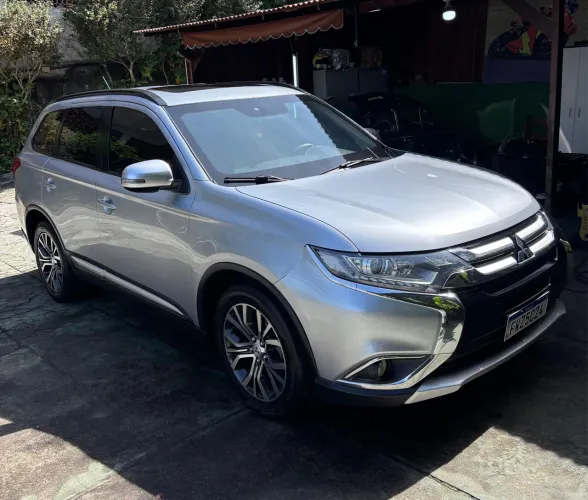 Mitsubishi Outlander 2.0 16V 160cv Aut. 2016