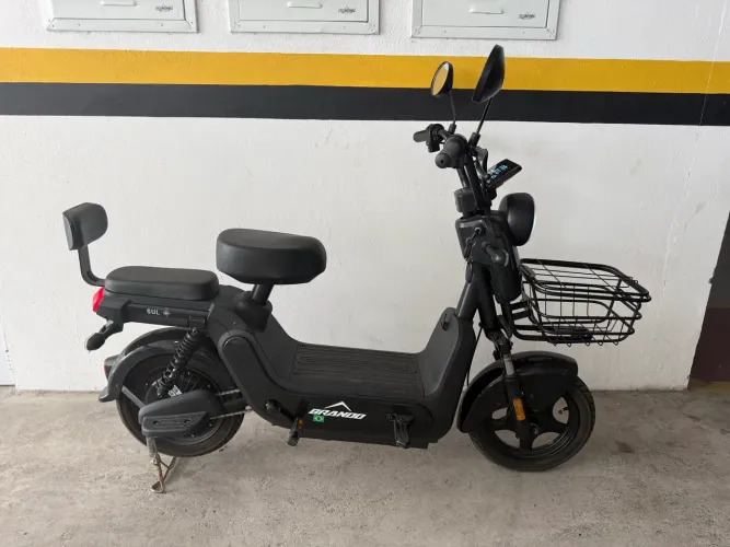 Brando Elétrica - Moto Elétrica - 500w - apenas 147 km rodados