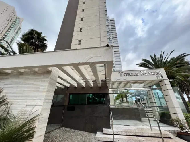 Apartamento alto padrão com 3 suítes para alugar