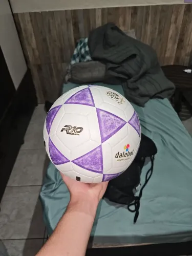 Bola de futevôlei dalebol