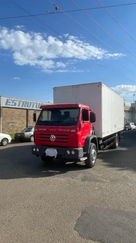 Vende se caminhão Worker 17230 Baú 2018
