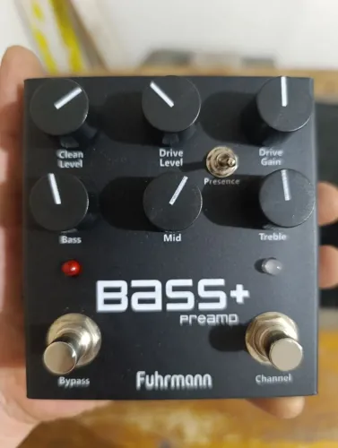 Pré amplificador pedal BASS+