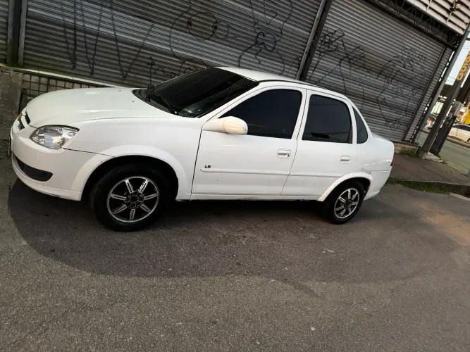 MG 4 Luxury 2002