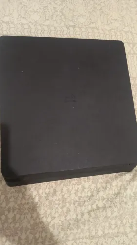 PS4 Slim 4k 1TB