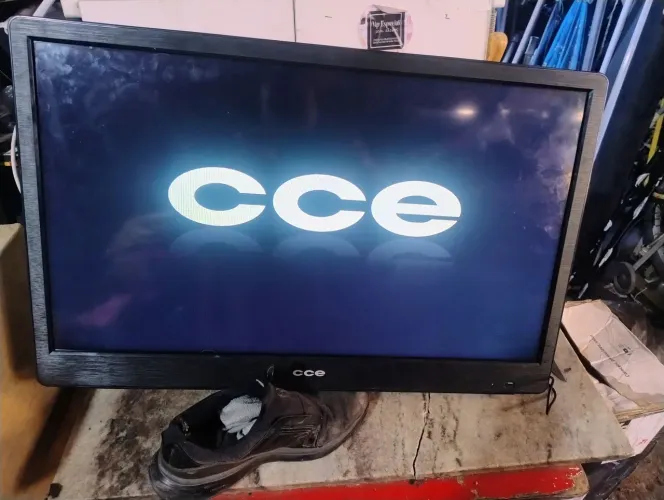 Vende se TV CCE 29 polegadas 