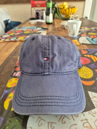 Boné Tommy Hilfiger Clássico<br>0