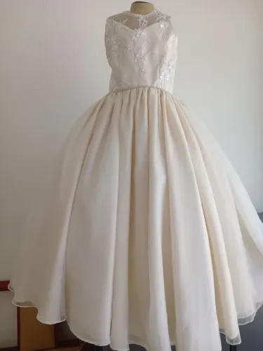 Vestido para formatura cor beje