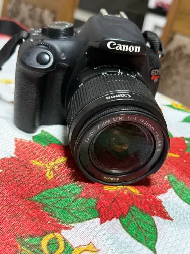 Canon EOS Rebel T5