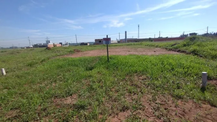 Terreno à venda no Loteamento Conquista 303,60m²