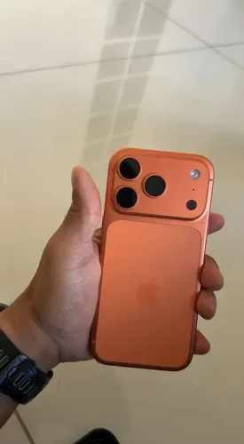 iPHONE 17 PRO 256GB AZUL e LARANJA - GARANTIA APPLE AINDA Semi Novo