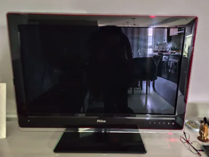 TV Philco 32"