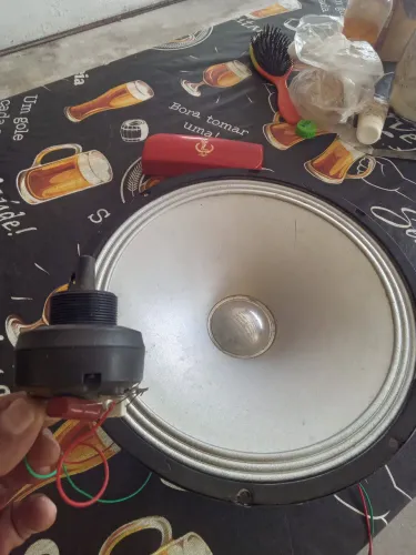 Alto falante mas corneta 60 reais