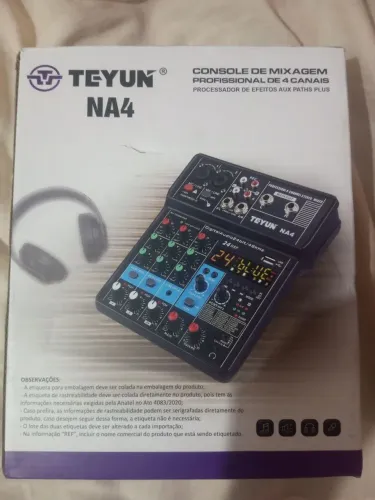 Mesa de som com bluetooth nova