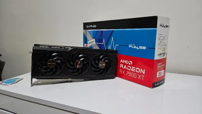 Placa de Vídeo Sapphire Pulse AMD Radeon RX 7900 XT 20GB GDDR6 | Completa na Caixa
