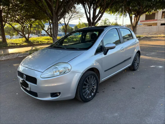 Fiat Punto ELX 1.4 Fire Flex 8V 5P 2010
