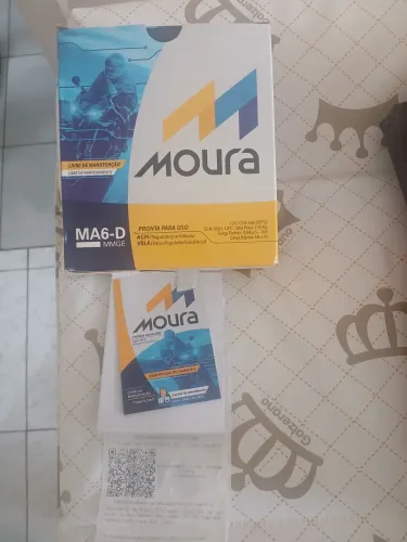 Vendo bateria marca moura para moto