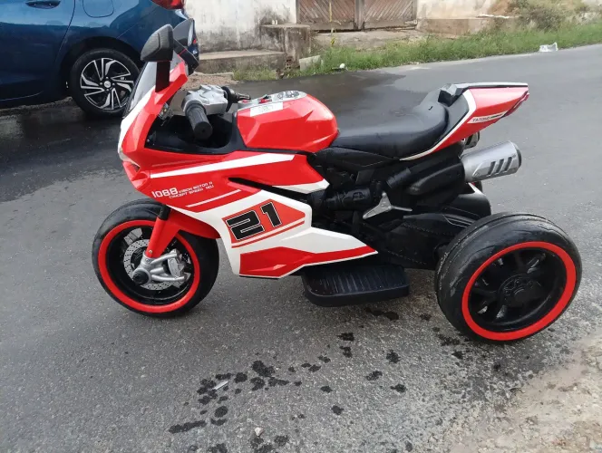 Vendo moto elétrica bandeirantes infantil