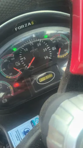 retroscavadeira Forza 680