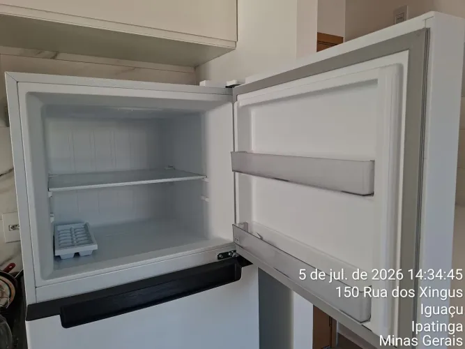 Geladeira 410L Cor Branca 127V. ( Produto até o presente momento na Garantia).