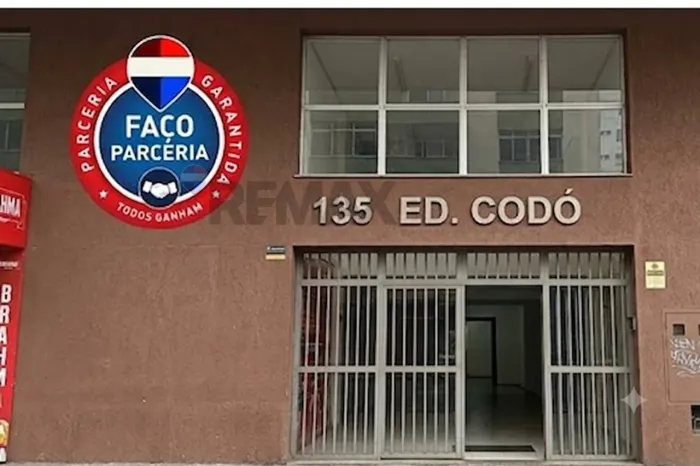 Oportunidade Única: Loja Comercial no Centro!