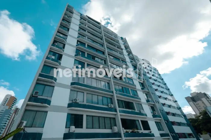 Cobertura duplex à venda na Pituba espaço, conforto e excelente localização!