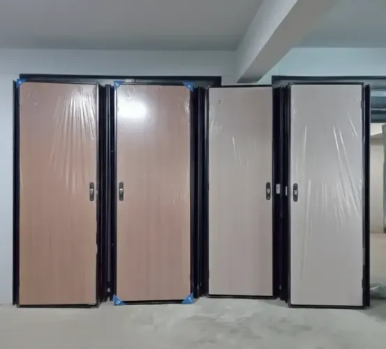 Kit Porta Completo com Portal, Fechadura e Dobradiças - Pronto para Instalar