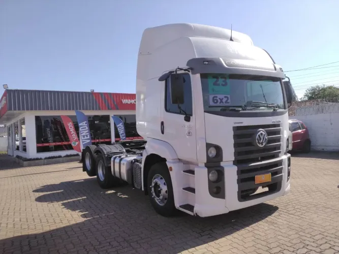 Volkswagen 25.420 Constellation 6x2 2p (Diesel)(E5) 2022/2023 Vamos Seminovos São Leopoldo