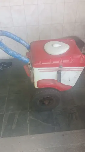 Carrinho para venda de picolé completo