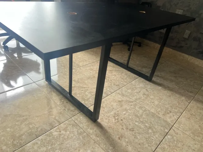 Mesa de Reunião Escritório