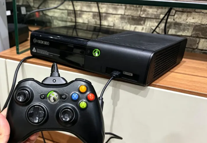Xbox 360 super slim