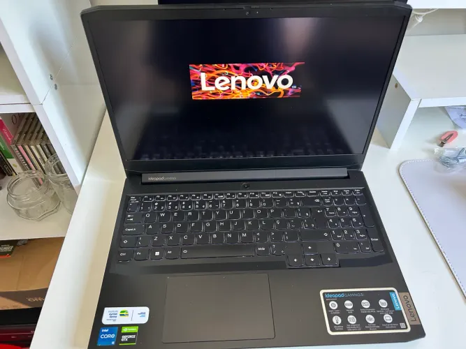 Notebook Lenovo Ideapad Gaming 3i 24G de RAM e Suporte