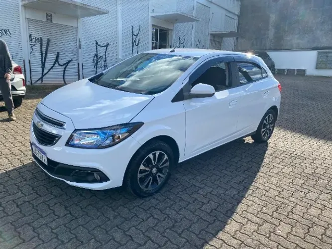 Chevrolet Onix Hatch LTZ 1.4 8V Flex Power Mec. 4P 2016