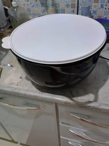 Tigela Grande Tupperware Original Preta com Tampa Branca (Nova / Nunca Usada)