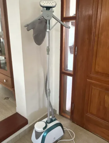 Vaporizador passadeira de roupas electrolux