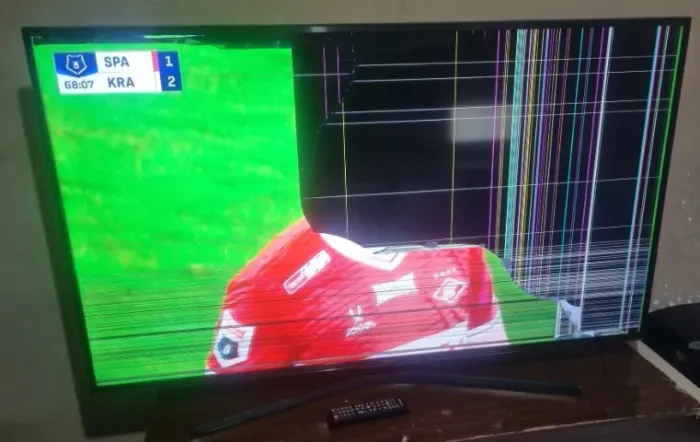 VENDO TV LED SAMSUNG 55 POLEGADAS COM TELA QUEBRADA