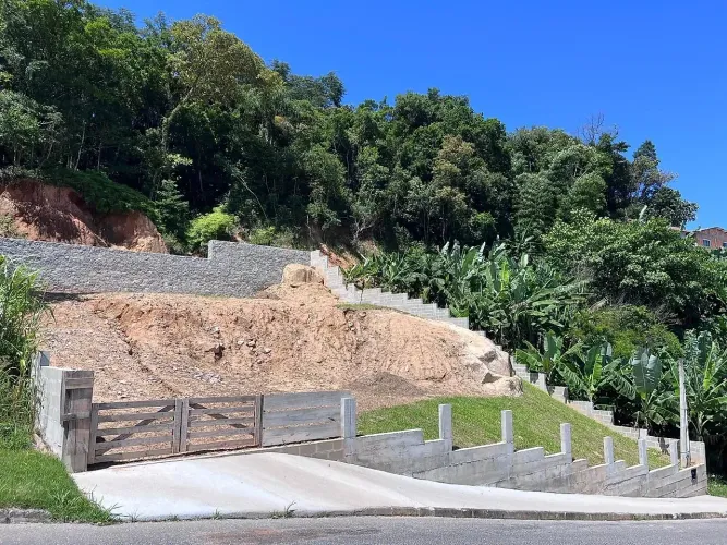 Terreno 720m² em Condomínio - Forquilhinha
