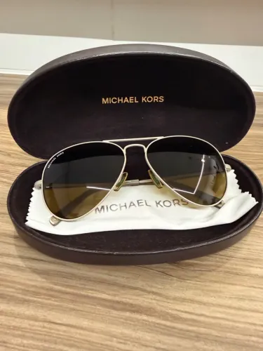 Óculos Michael Kors 