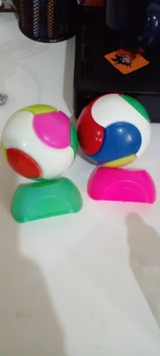 Bolinhas mágicas coloridas