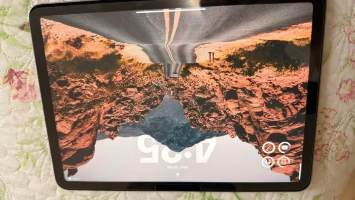 iPad Air M2 (2024) 11? 128GB - Bateria 100% - Com Caixa + Película