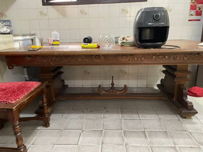 Mesa antiguidade