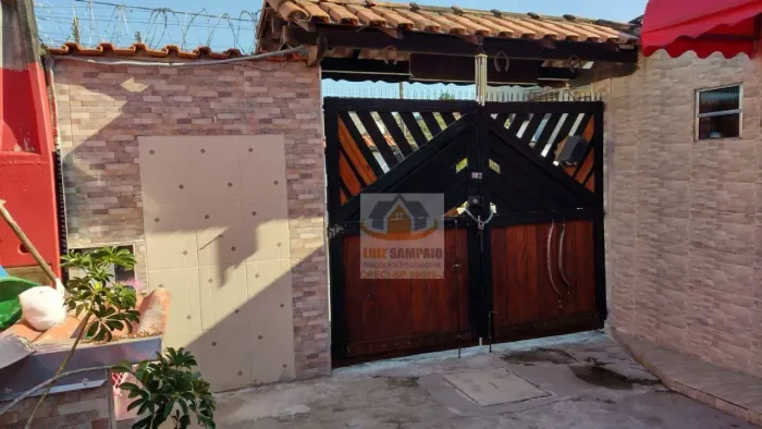 Oportunidade, Casa 3 Dormitórios (1 Suite), Laranjeiras, R$ 310.000,00