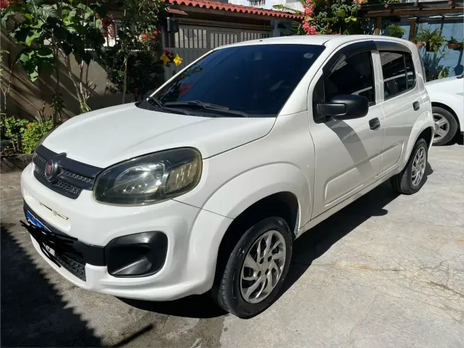 Fiat Uno Attractive 1.0 EVO Fire Flex 8V 5P 2021