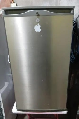 Frigobar 450 reais funcionando perfeitamente aceito cartão ou pix entrego 