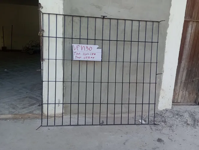 Grade para janela em bom estado