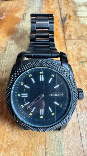 Relógio da marca TOUCH, em aço na cor preta!